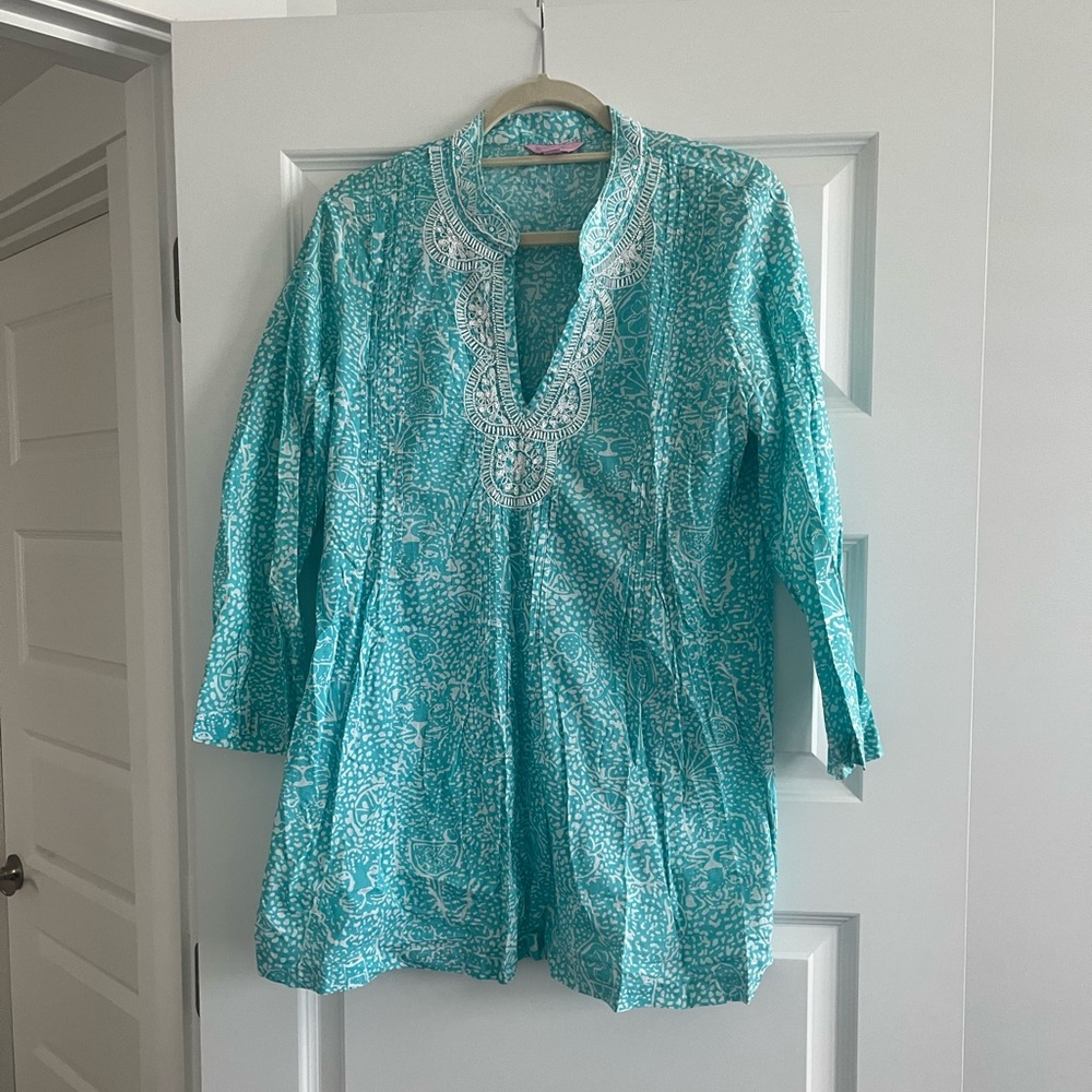 Lilly Pulitzer Turquoise & White Printed Tunic Top